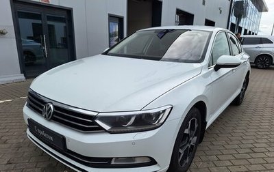 Volkswagen Passat B8 рестайлинг, 2017 год, 1 799 000 рублей, 1 фотография