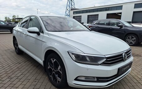 Volkswagen Passat B8 рестайлинг, 2017 год, 1 799 000 рублей, 4 фотография