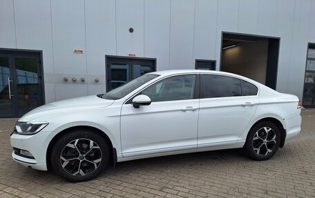 Volkswagen Passat B8 рестайлинг, 2017 год, 1 799 000 рублей, 3 фотография