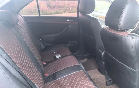 Toyota Avensis III рестайлинг, 2007 год, 700 000 рублей, 19 фотография