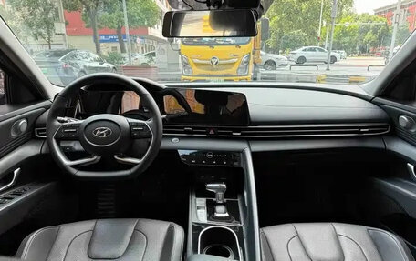 Hyundai Elantra, 2022 год, 1 199 600 рублей, 8 фотография