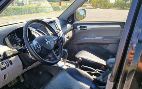 Mitsubishi Pajero Sport II рестайлинг, 2011 год, 1 980 000 рублей, 6 фотография