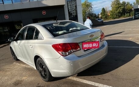 Chevrolet Cruze II, 2010 год, 550 000 рублей, 6 фотография