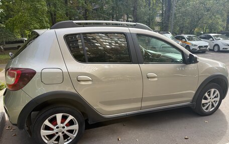 Renault Sandero II рестайлинг, 2015 год, 670 000 рублей, 3 фотография