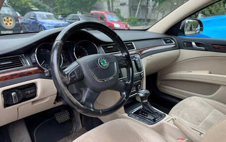 Skoda Superb III рестайлинг, 2011 год, 841 000 рублей, 2 фотография
