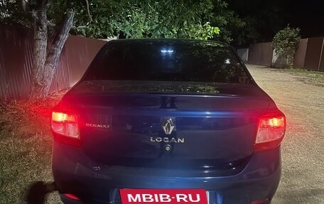 Renault Logan II, 2015 год, 500 000 рублей, 4 фотография
