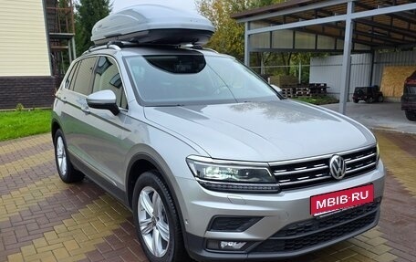 Volkswagen Tiguan II, 2018 год, 3 750 000 рублей, 1 фотография