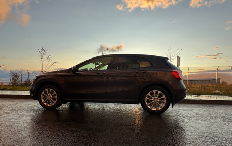 Mercedes-Benz GLA, 2015 год, 2 000 000 рублей, 15 фотография