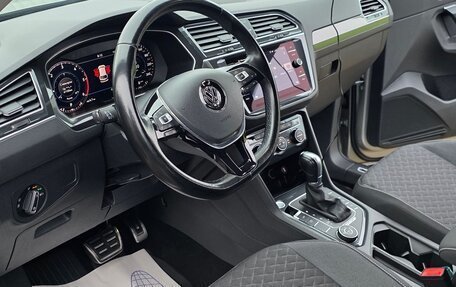 Volkswagen Tiguan II, 2018 год, 3 750 000 рублей, 16 фотография