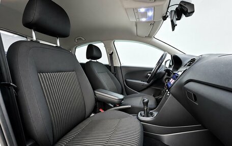 Volkswagen Polo VI (EU Market), 2013 год, 690 000 рублей, 14 фотография
