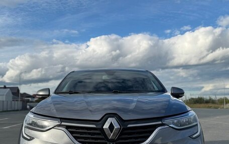 Renault Arkana I, 2021 год, 1 920 000 рублей, 2 фотография