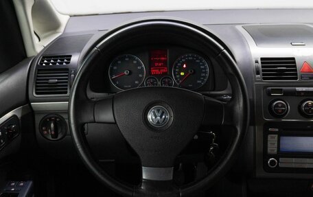 Volkswagen Touran III, 2008 год, 550 000 рублей, 19 фотография
