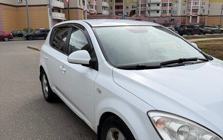 KIA cee'd I рестайлинг, 2009 год, 600 000 рублей, 3 фотография