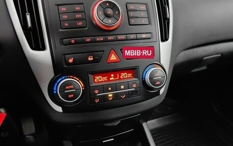 KIA cee'd I рестайлинг, 2010 год, 675 000 рублей, 15 фотография