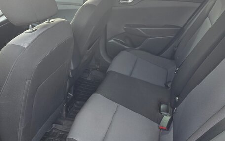 Hyundai Solaris II рестайлинг, 2021 год, 1 650 000 рублей, 8 фотография
