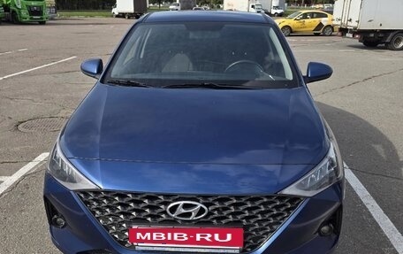 Hyundai Solaris II рестайлинг, 2021 год, 1 650 000 рублей, 2 фотография