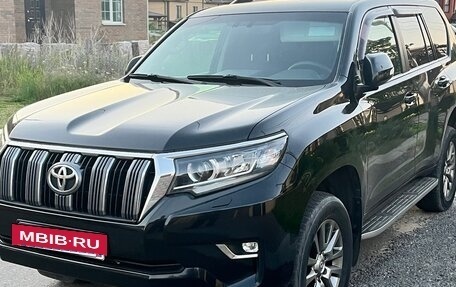 Toyota Land Cruiser Prado 150 рестайлинг 2, 2019 год, 4 250 000 рублей, 3 фотография