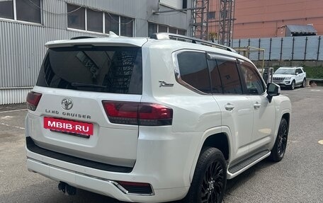 Toyota Land Cruiser, 2021 год, 7 400 000 рублей, 4 фотография