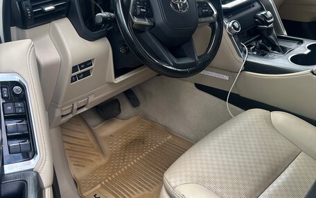 Toyota Land Cruiser, 2021 год, 7 400 000 рублей, 9 фотография