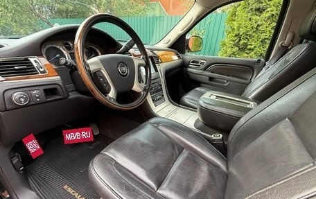 Cadillac Escalade III, 2012 год, 3 500 000 рублей, 13 фотография