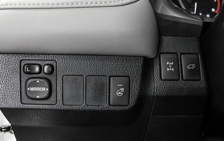 Toyota RAV4, 2016 год, 2 299 000 рублей, 19 фотография