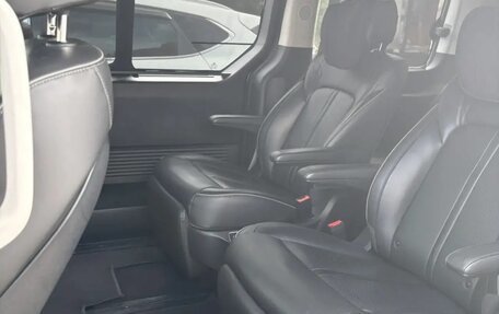 Hyundai Staria, 2022 год, 5 500 000 рублей, 4 фотография