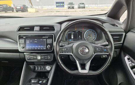 Nissan Leaf II, 2019 год, 2 500 000 рублей, 11 фотография