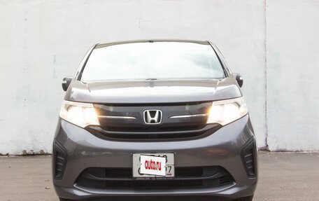 Honda Stepwgn IV, 2016 год, 1 990 000 рублей, 3 фотография