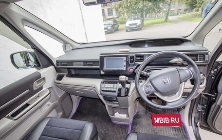 Honda Stepwgn IV, 2016 год, 1 990 000 рублей, 12 фотография