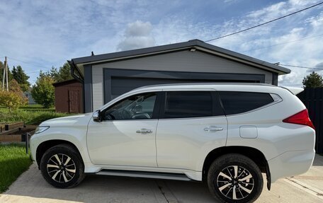 Mitsubishi Pajero Sport III рестайлинг, 2018 год, 3 200 000 рублей, 1 фотография