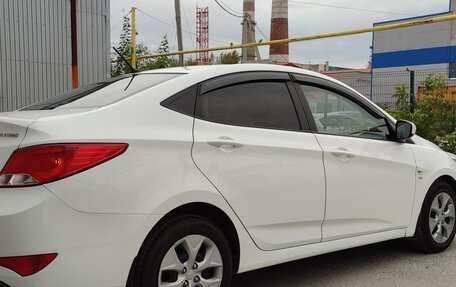 Hyundai Solaris II рестайлинг, 2015 год, 950 000 рублей, 5 фотография