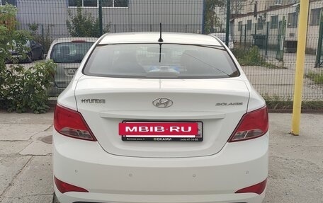 Hyundai Solaris II рестайлинг, 2015 год, 950 000 рублей, 4 фотография