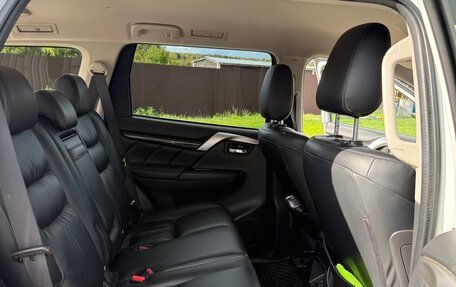 Mitsubishi Pajero Sport III рестайлинг, 2018 год, 3 200 000 рублей, 6 фотография
