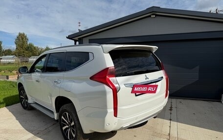 Mitsubishi Pajero Sport III рестайлинг, 2018 год, 3 200 000 рублей, 2 фотография