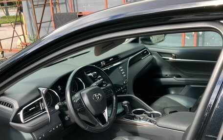 Toyota Camry, 2018 год, 2 000 000 рублей, 8 фотография