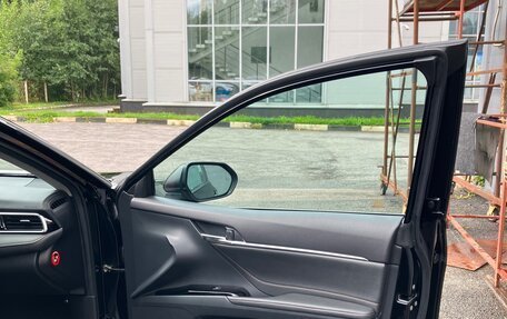 Toyota Camry, 2018 год, 2 000 000 рублей, 11 фотография