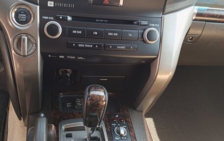 Toyota Land Cruiser 200, 2011 год, 2 900 000 рублей, 10 фотография