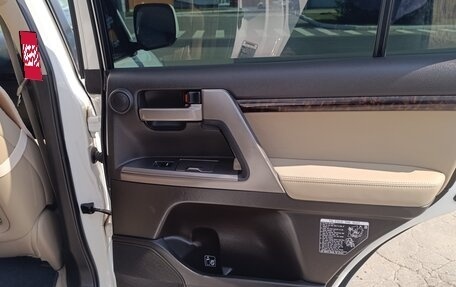 Toyota Land Cruiser 200, 2011 год, 2 900 000 рублей, 13 фотография