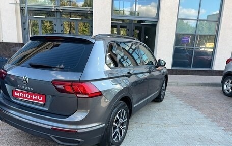 Volkswagen Tiguan II, 2021 год, 2 790 000 рублей, 4 фотография