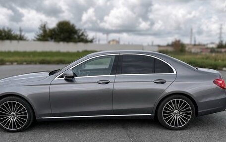 Mercedes-Benz E-Класс, 2017 год, 3 050 000 рублей, 4 фотография