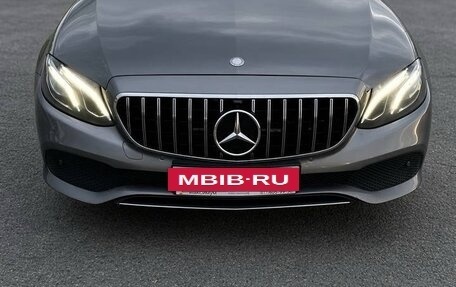 Mercedes-Benz E-Класс, 2017 год, 3 050 000 рублей, 2 фотография