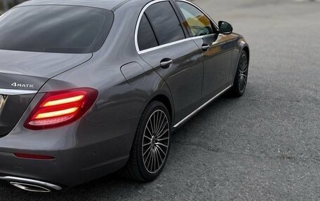 Mercedes-Benz E-Класс, 2017 год, 3 050 000 рублей, 6 фотография