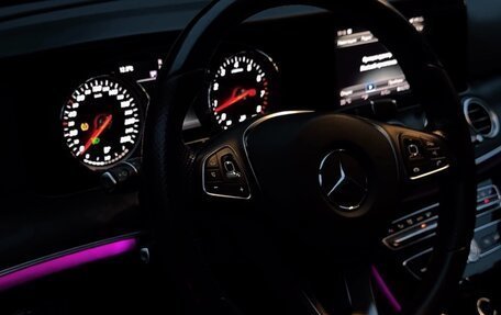 Mercedes-Benz E-Класс, 2017 год, 3 050 000 рублей, 8 фотография