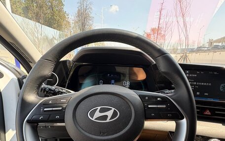 Hyundai Elantra, 2023 год, 1 150 000 рублей, 8 фотография