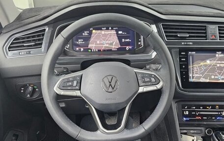 Volkswagen Tiguan II, 2022 год, 2 810 000 рублей, 5 фотография
