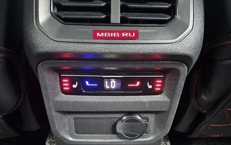 Volkswagen Tiguan II, 2022 год, 2 810 000 рублей, 12 фотография