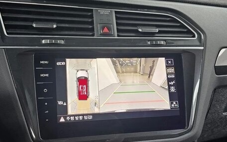 Volkswagen Tiguan II, 2022 год, 2 810 000 рублей, 13 фотография