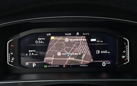 Volkswagen Tiguan II, 2022 год, 2 810 000 рублей, 17 фотография