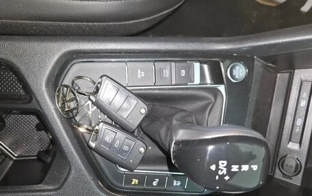 Volkswagen Tiguan II, 2022 год, 2 930 000 рублей, 12 фотография