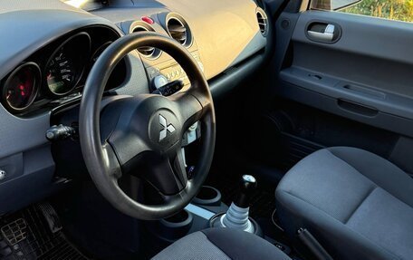 Mitsubishi Colt VI рестайлинг, 2005 год, 250 000 рублей, 7 фотография